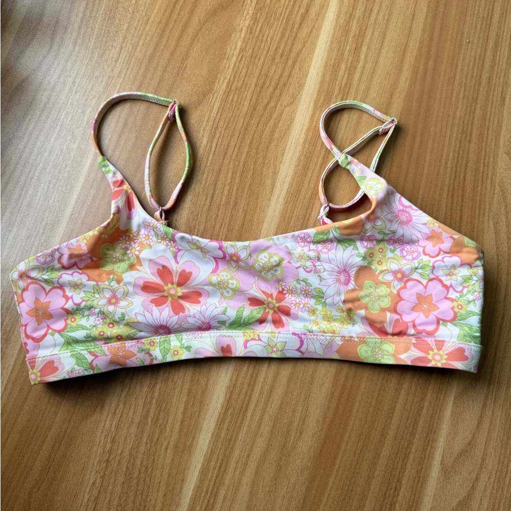 Jolyn “Viviana” Surf Style Bikini Top